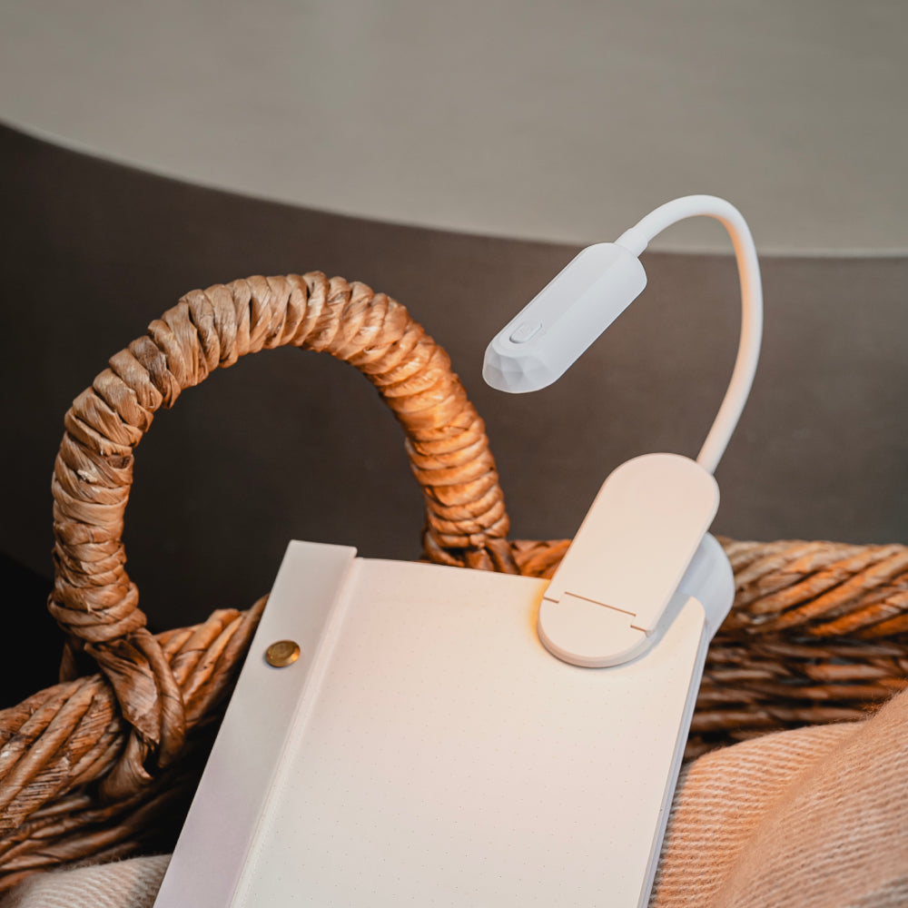 Lampička na čtení s klipem bez modrého světla